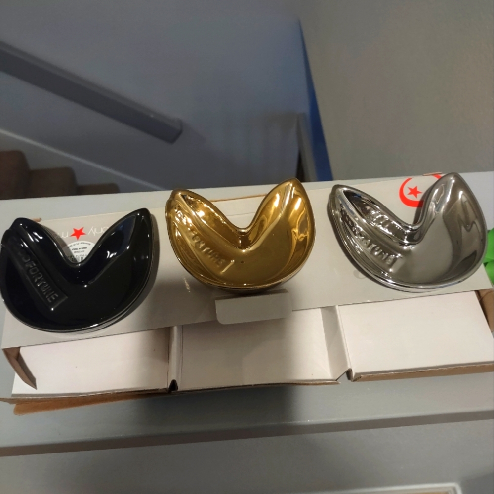 Fortune Cookie Shaped Soy Sauce Dishes- Black, Gold, Silver